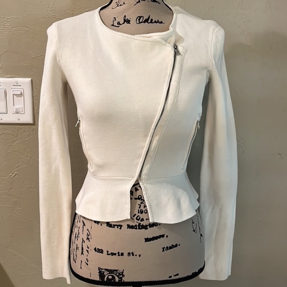 BCBGMaxazria Cropped Sweater
